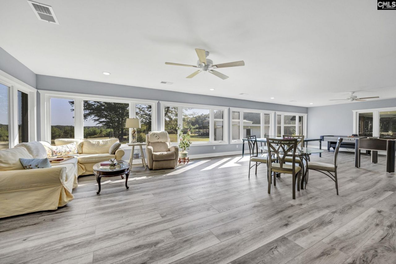 187 Peach Tree Street Photo 23