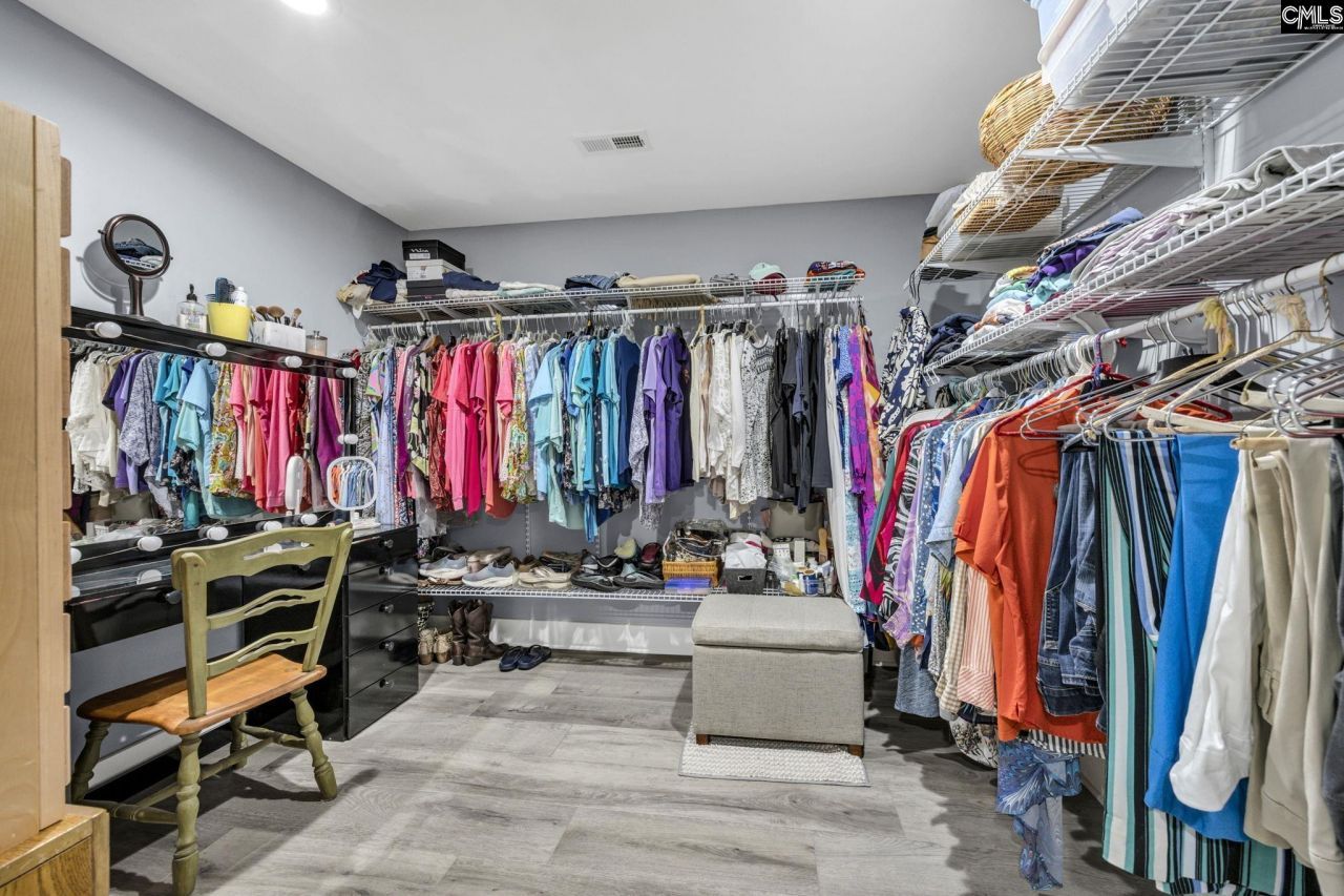 187 Peach Tree Street Photo 32