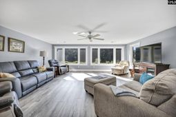 187 Peach Tree Street photo 4