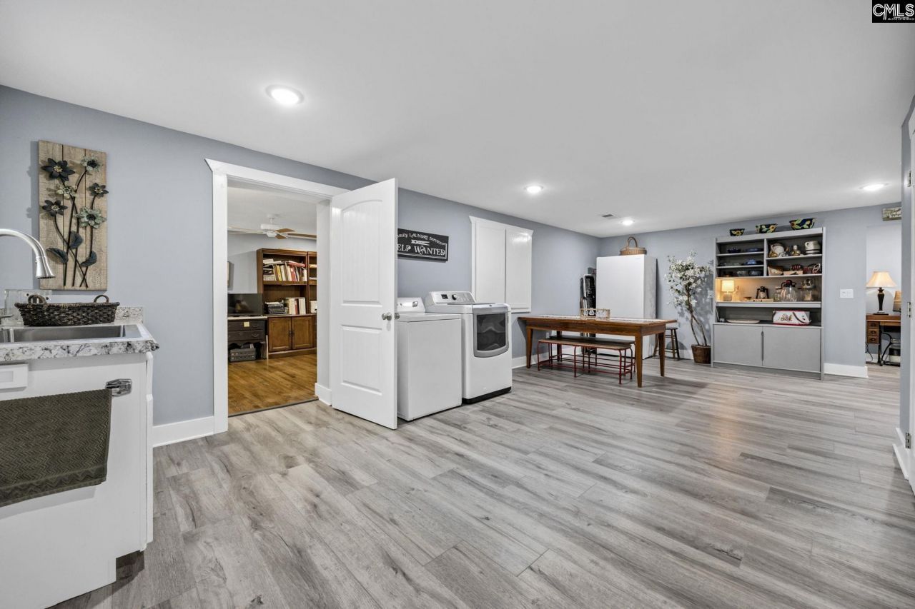 187 Peach Tree Street Photo 51