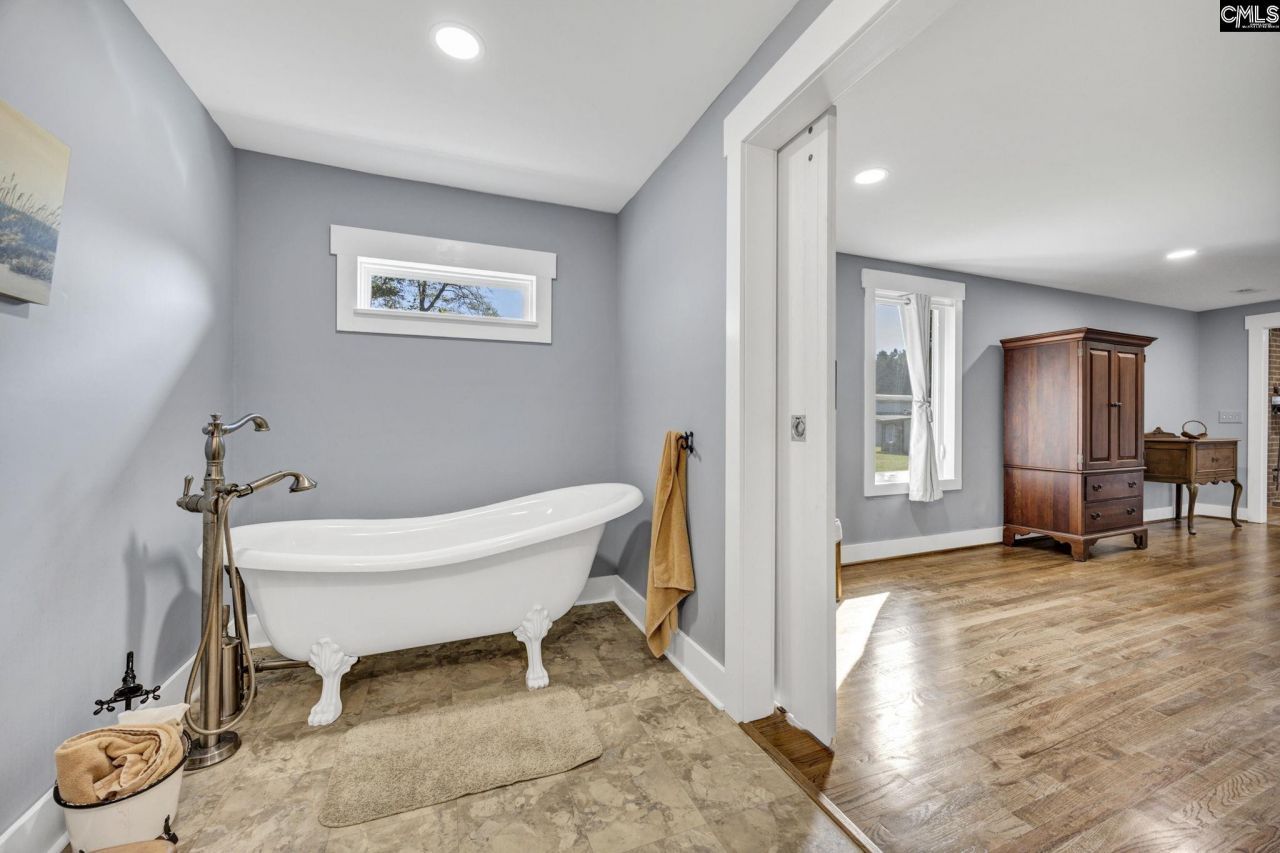 187 Peach Tree Street Photo 57