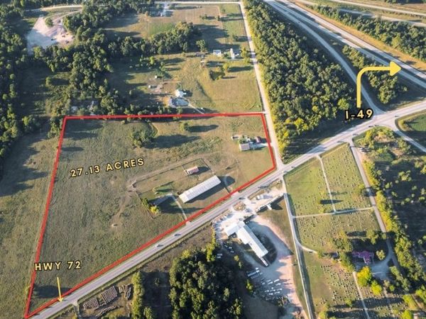 13531 N Mount Pleasant Road, Gravette, AR 72736