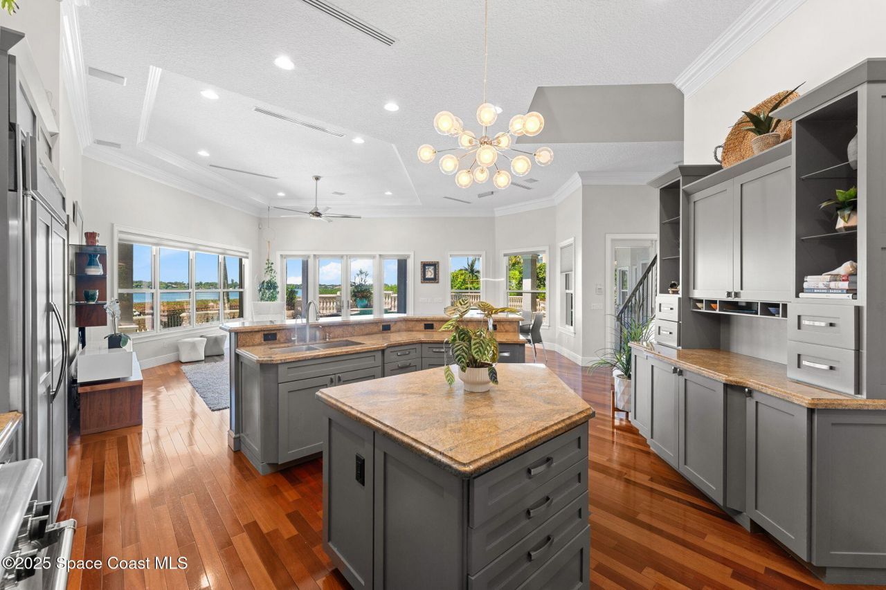 327 Lansing Island Drive, Indian Harbor Beach, FL 32937 Photo