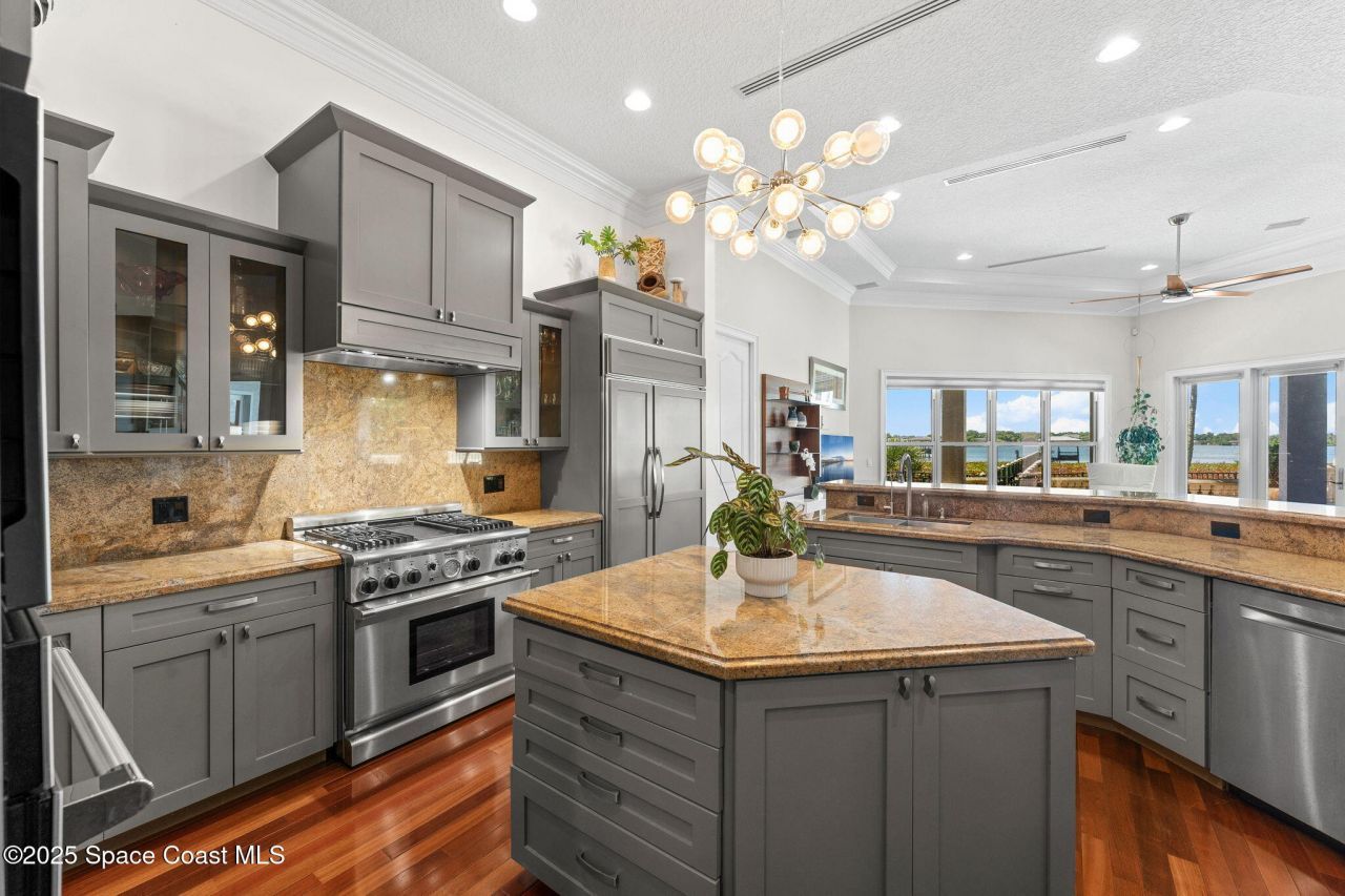 327 Lansing Island Drive, Indian Harbor Beach, FL 32937 Photo