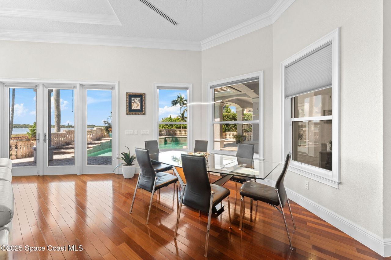 327 Lansing Island Drive, Indian Harbor Beach, FL 32937 Photo