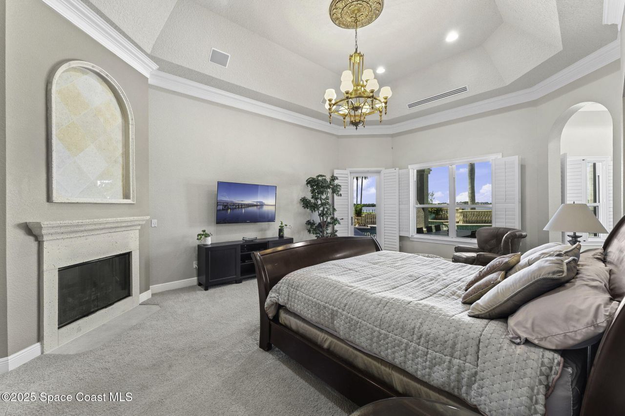 327 Lansing Island Drive, Indian Harbor Beach, FL 32937 Photo