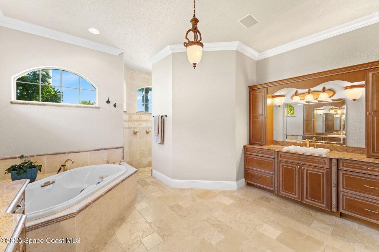 327 Lansing Island Drive, Indian Harbor Beach, FL 32937 Photo