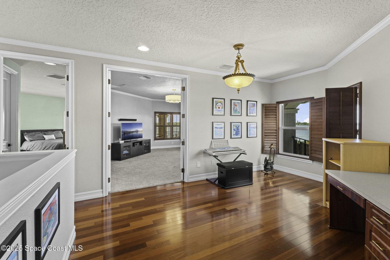 327 Lansing Island Drive, Indian Harbor Beach, FL 32937 Photo