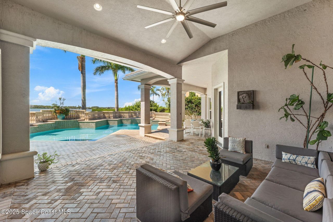 327 Lansing Island Drive, Indian Harbor Beach, FL 32937 Photo