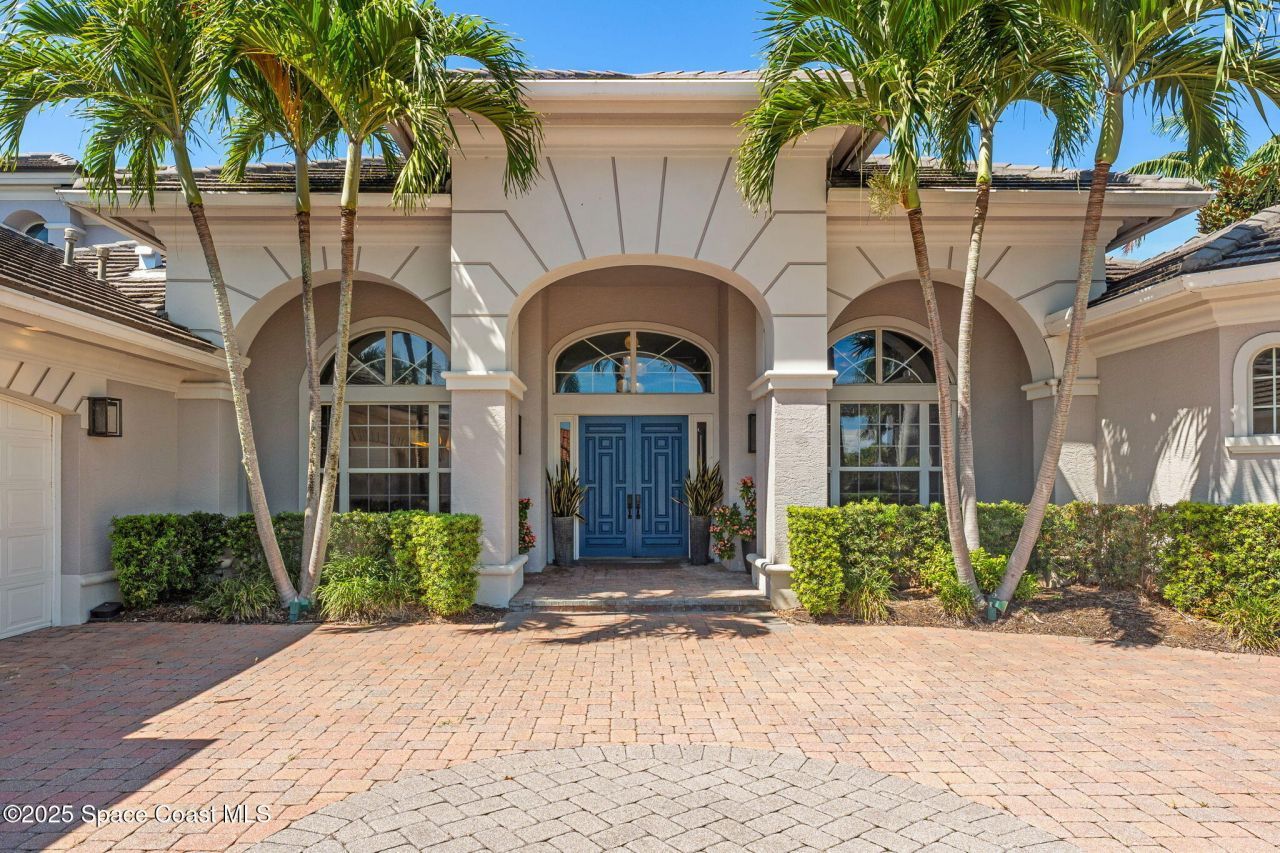 327 Lansing Island Drive, Indian Harbor Beach, FL 32937 Photo