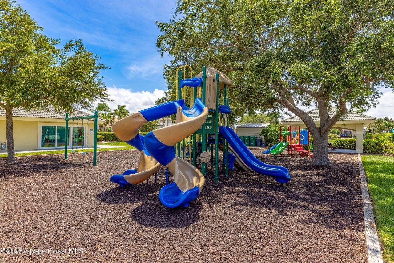 327 Lansing Island Drive, Indian Harbor Beach, FL 32937 Photo