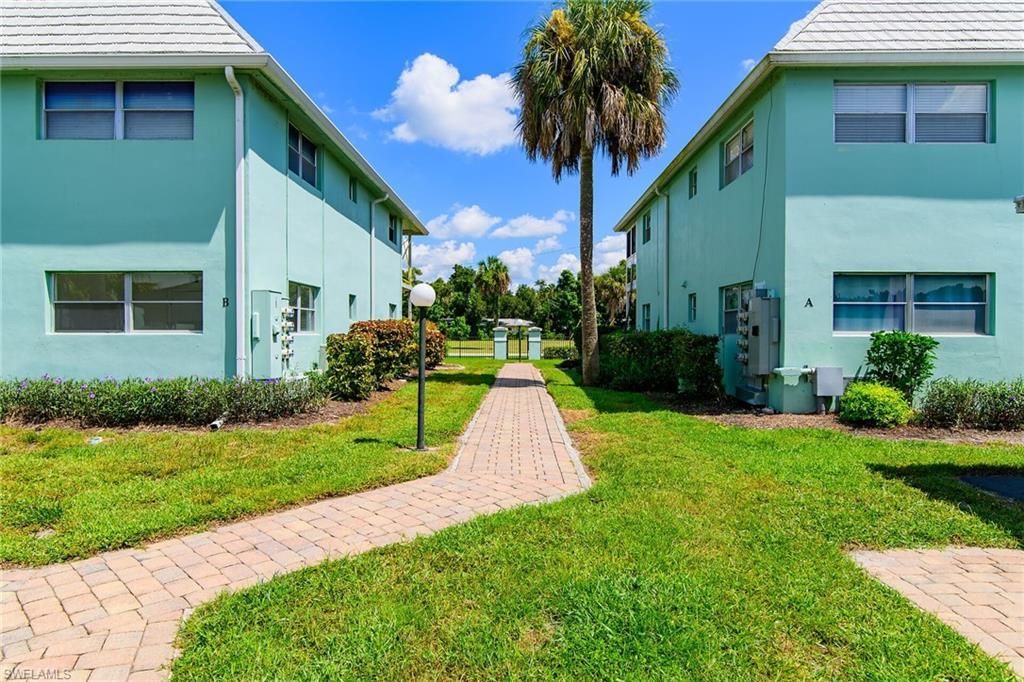 3225 E Riverside Dr, Fort Myers, FL 33916 Photo