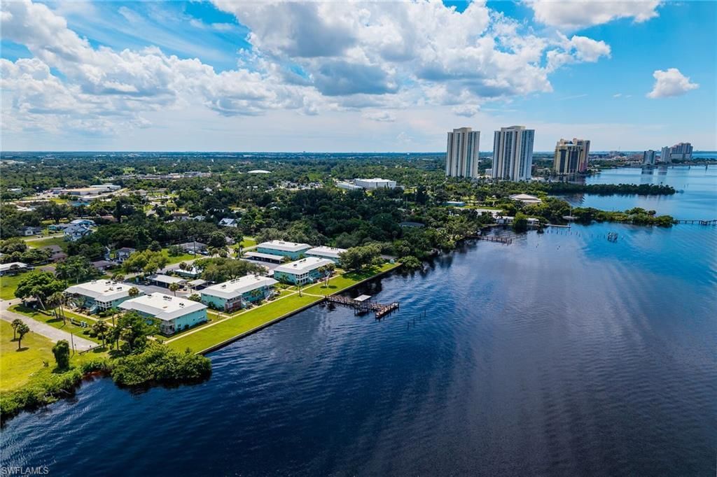 3225 E Riverside Dr, Fort Myers, FL 33916 Photo