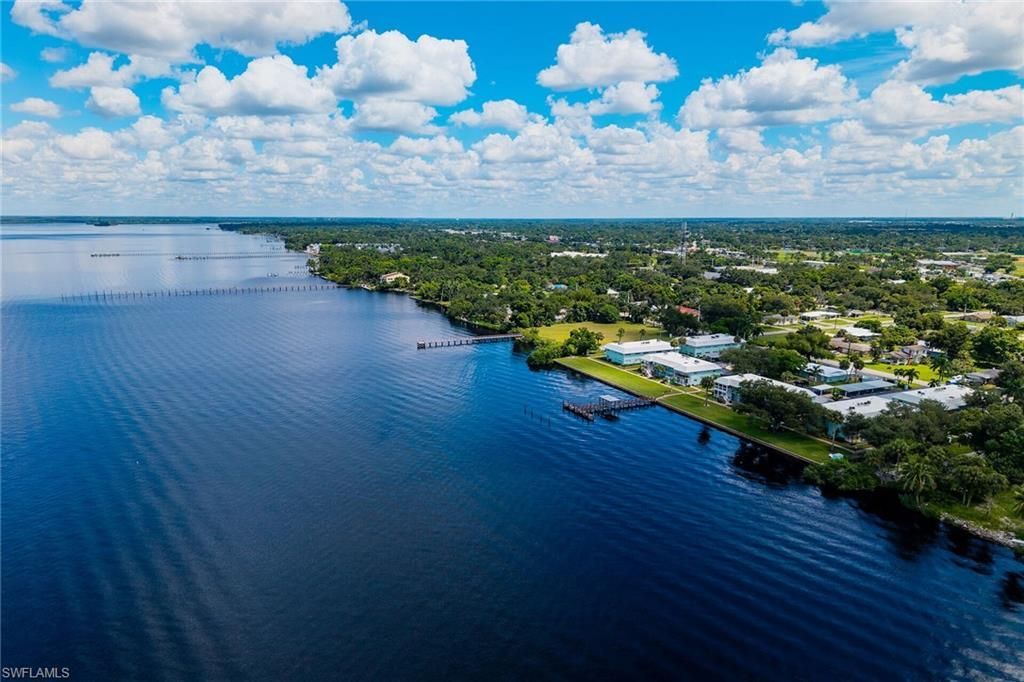 3225 E Riverside Dr, Fort Myers, FL 33916 Photo