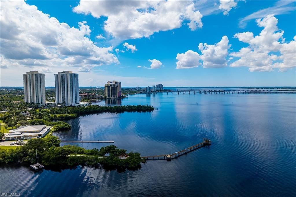 3225 E Riverside Dr, Fort Myers, FL 33916 Photo