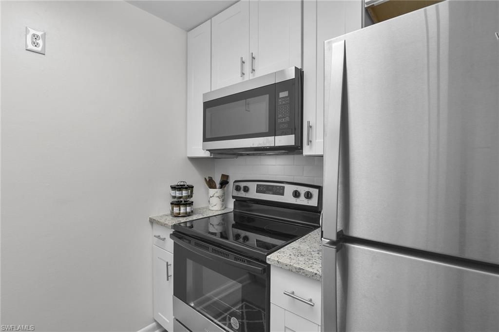 3225 E Riverside Dr, Fort Myers, FL 33916 Photo