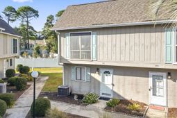 933 Villa Dr. photo 4