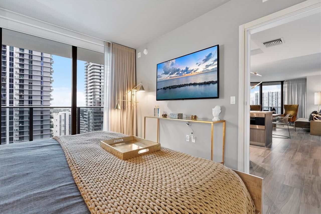 801 S Miami Avenue, Unit 2509, Miami, FL 33130 Photo