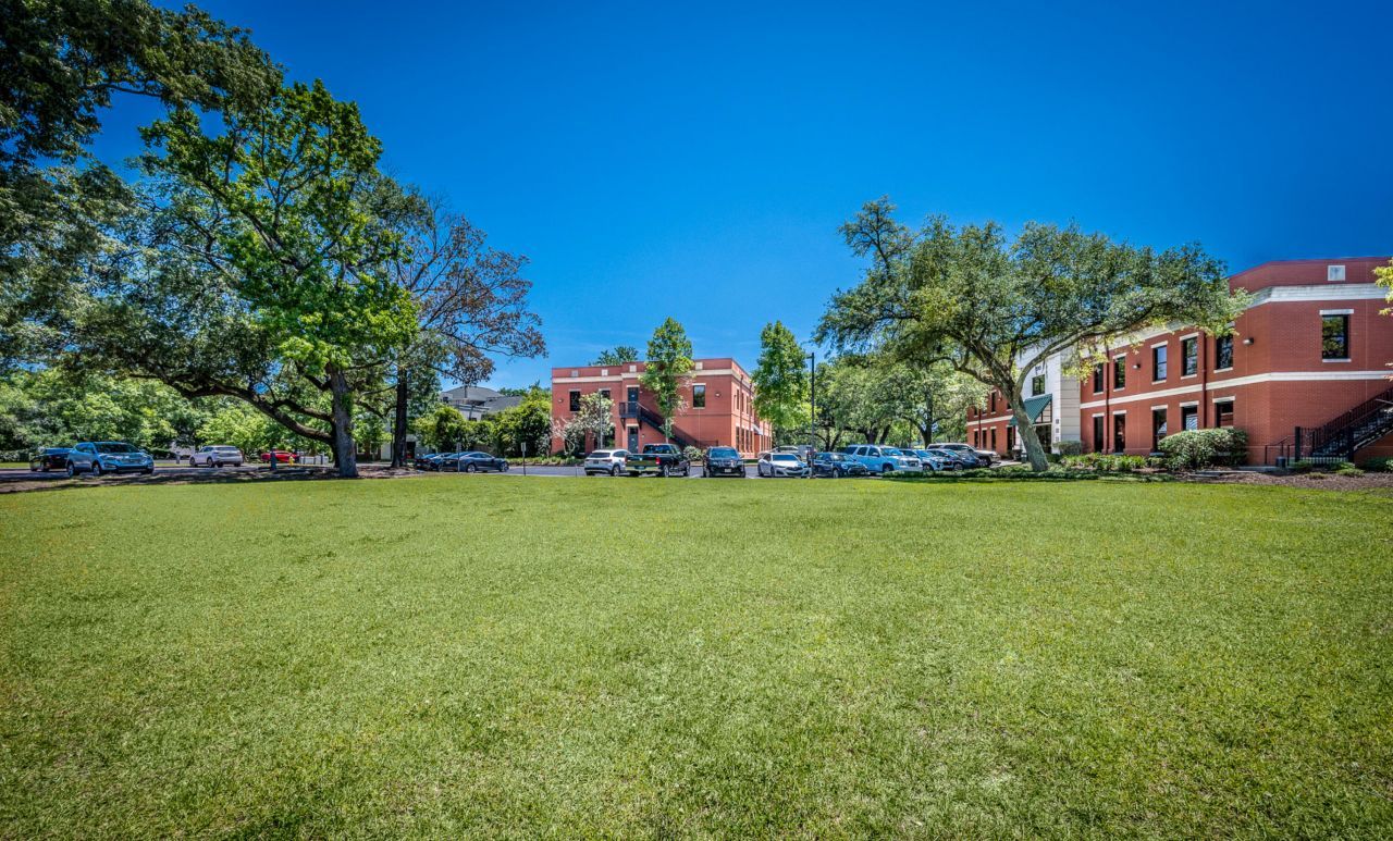 3520 W Montague Avenue Photo 14