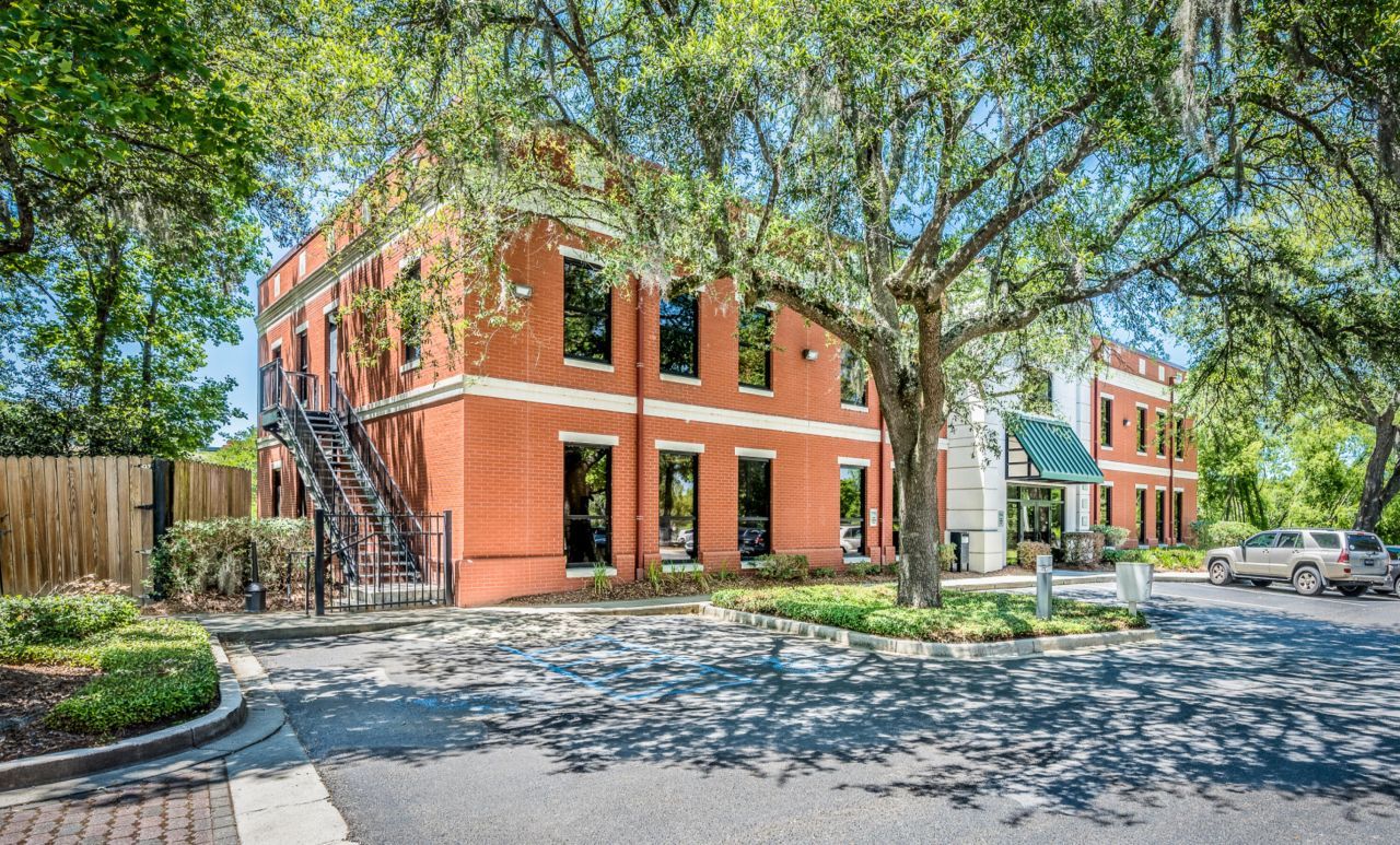 3520 W Montague Avenue Photo 16