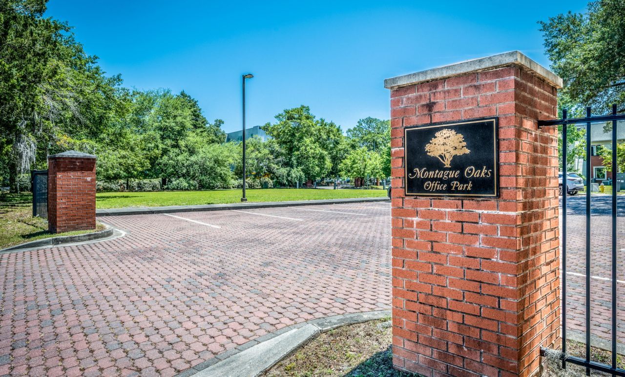 3520 W Montague Avenue Photo 7