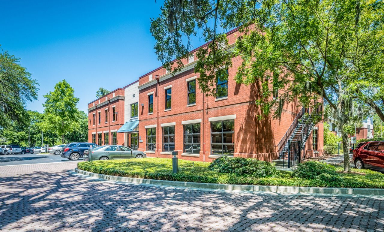 3520 W Montague Avenue Photo 8