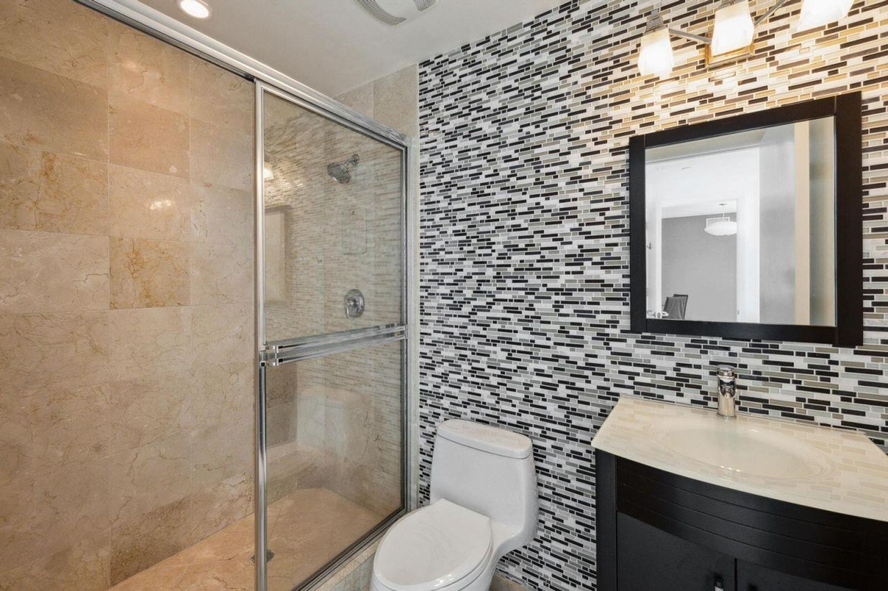 3131 NE 188th Street, Unit 2-705, Aventura, FL 33180 Photo