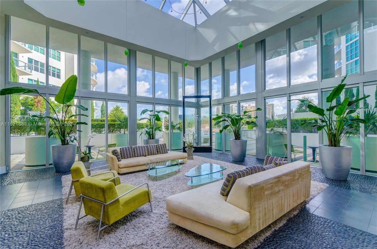 3131 NE 188th Street, Unit 2-705, Aventura, FL 33180 Photo