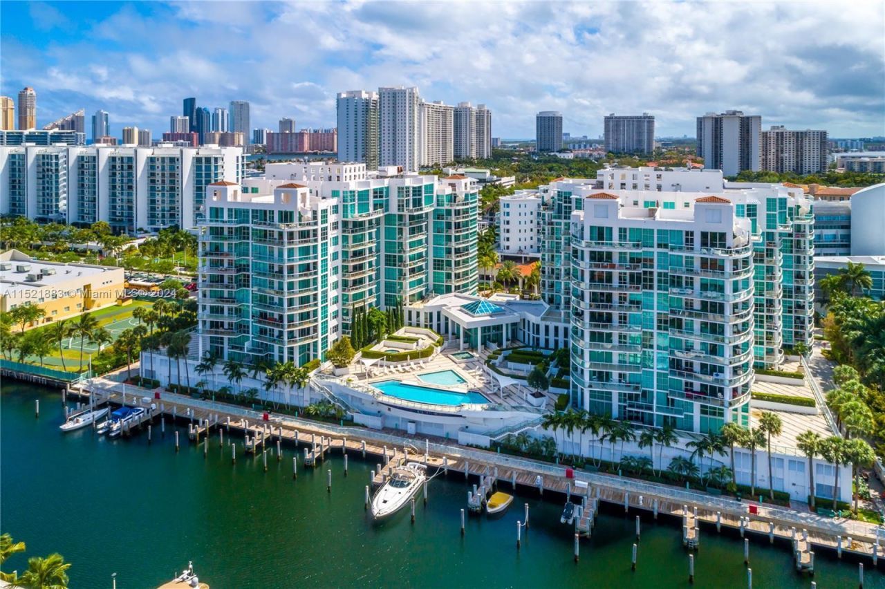 3131 NE 188th Street, Unit 2-705, Aventura, FL 33180 Photo