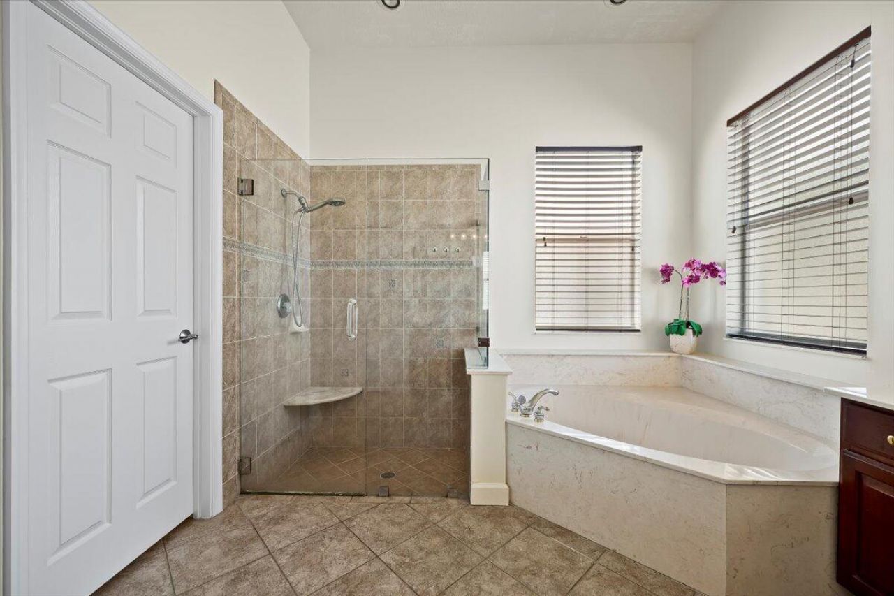 8203 Calterra Drive, Palm Beach Gardens, FL 33418 Photo