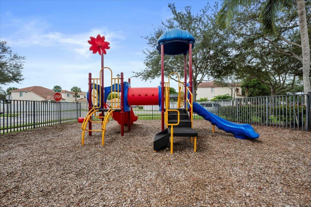 8203 Calterra Drive, Palm Beach Gardens, FL 33418 Photo