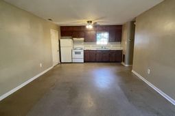 158 Sharyn Lane photo 4