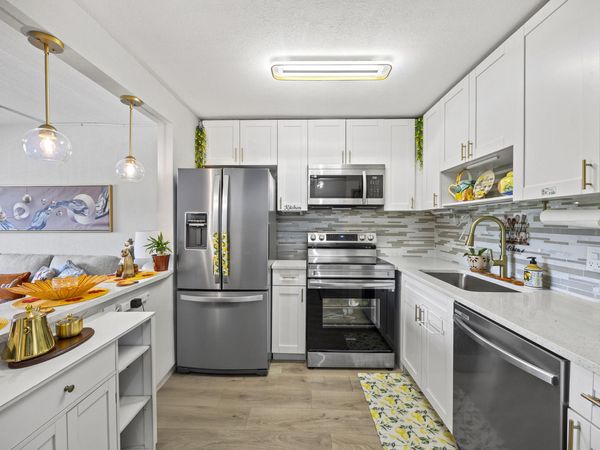 200 Village Green Circle E, Unit 202, Palm Springs, FL 33461