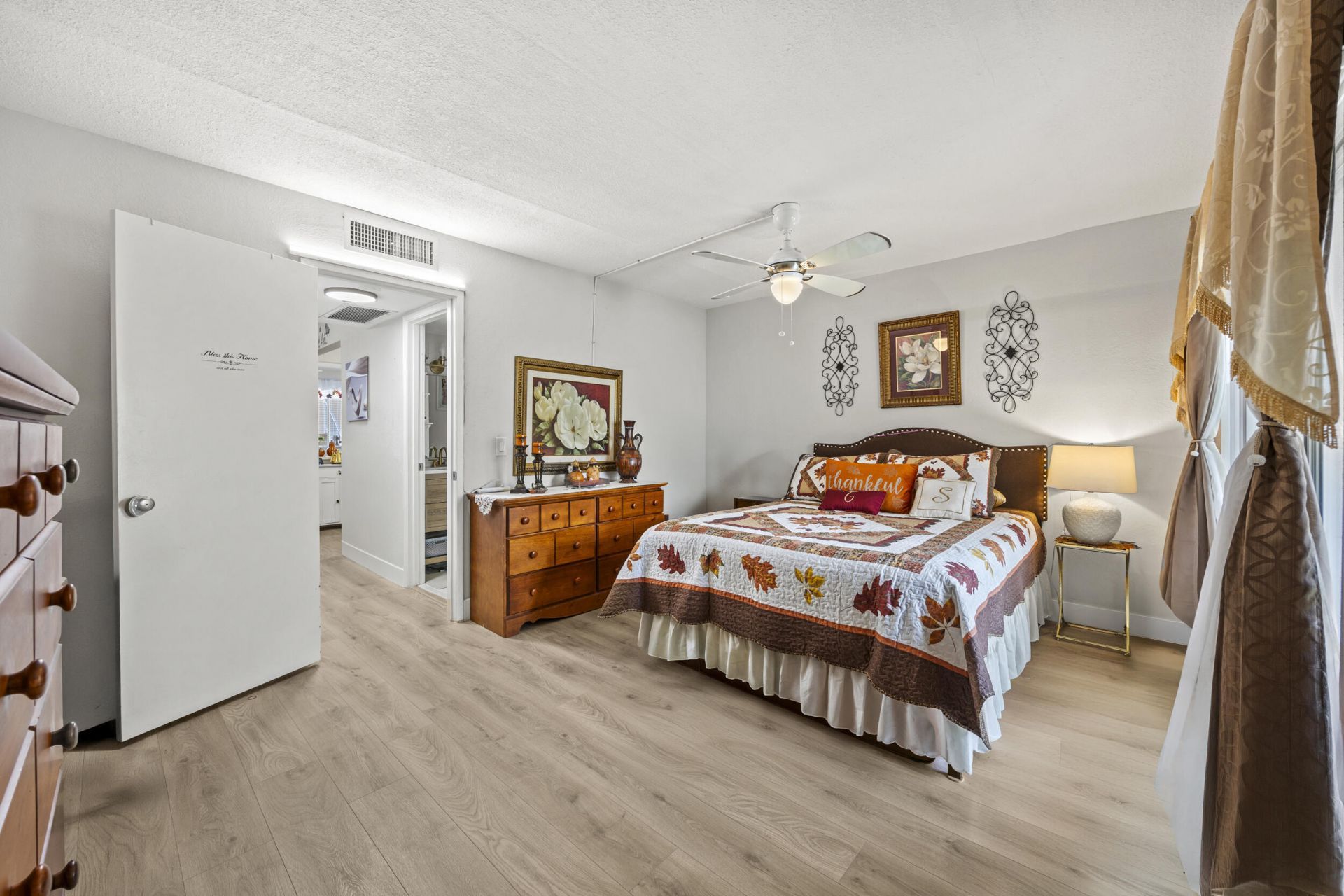 200 Village Green Circle E, Unit 202, Palm Springs, FL 33461 Photo