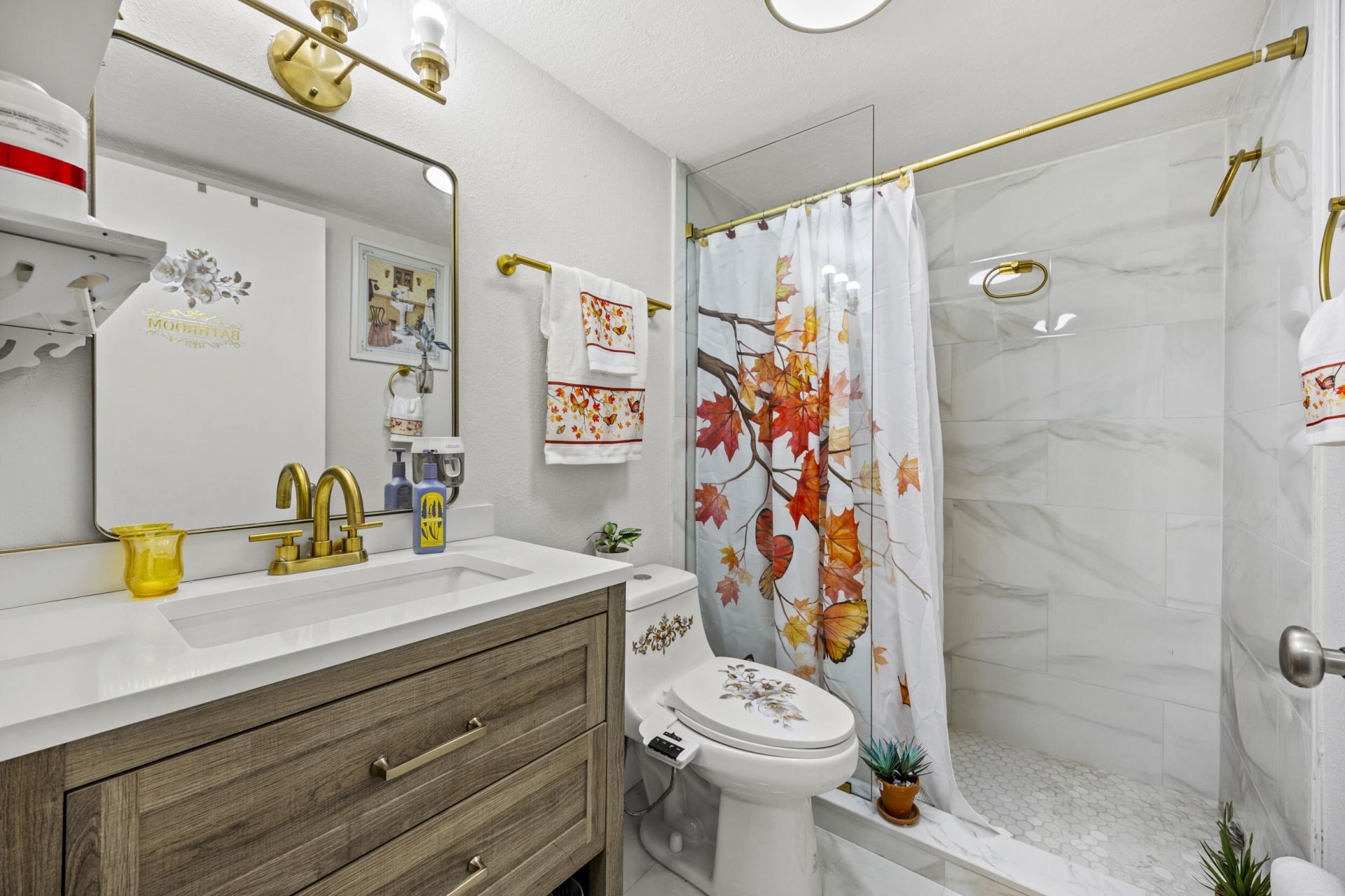 200 Village Green Circle E, Unit 202, Palm Springs, FL 33461 Photo