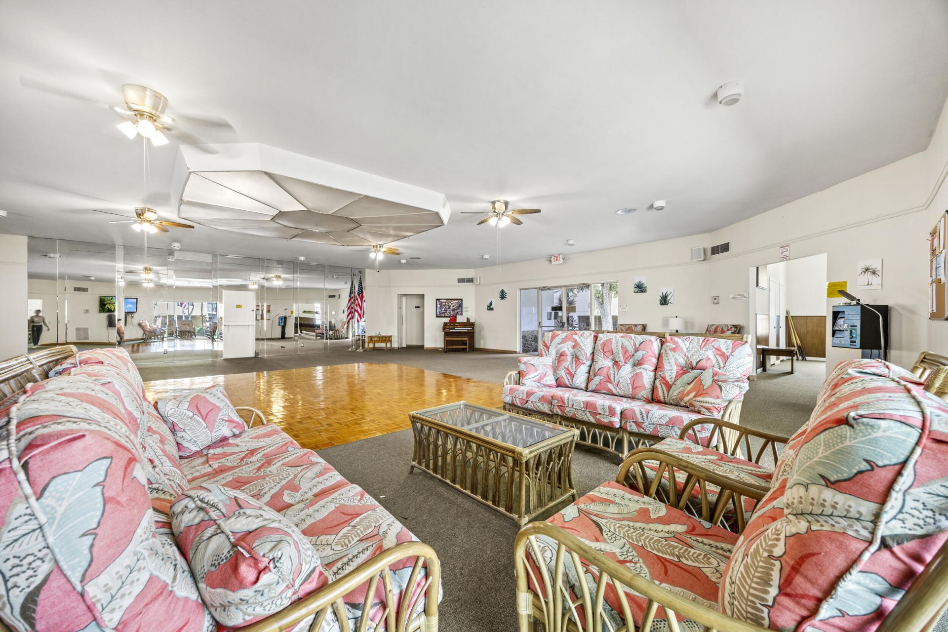 200 Village Green Circle E, Unit 202, Palm Springs, FL 33461 Photo