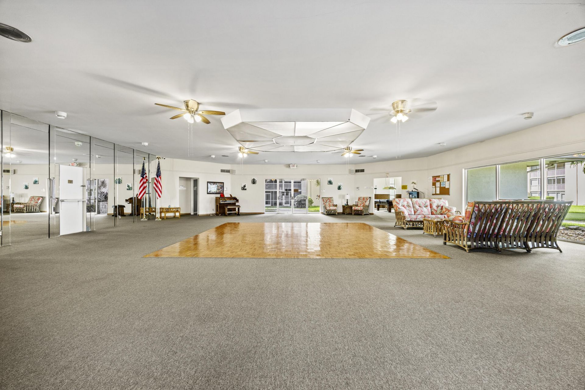 200 Village Green Circle E, Unit 202, Palm Springs, FL 33461 Photo