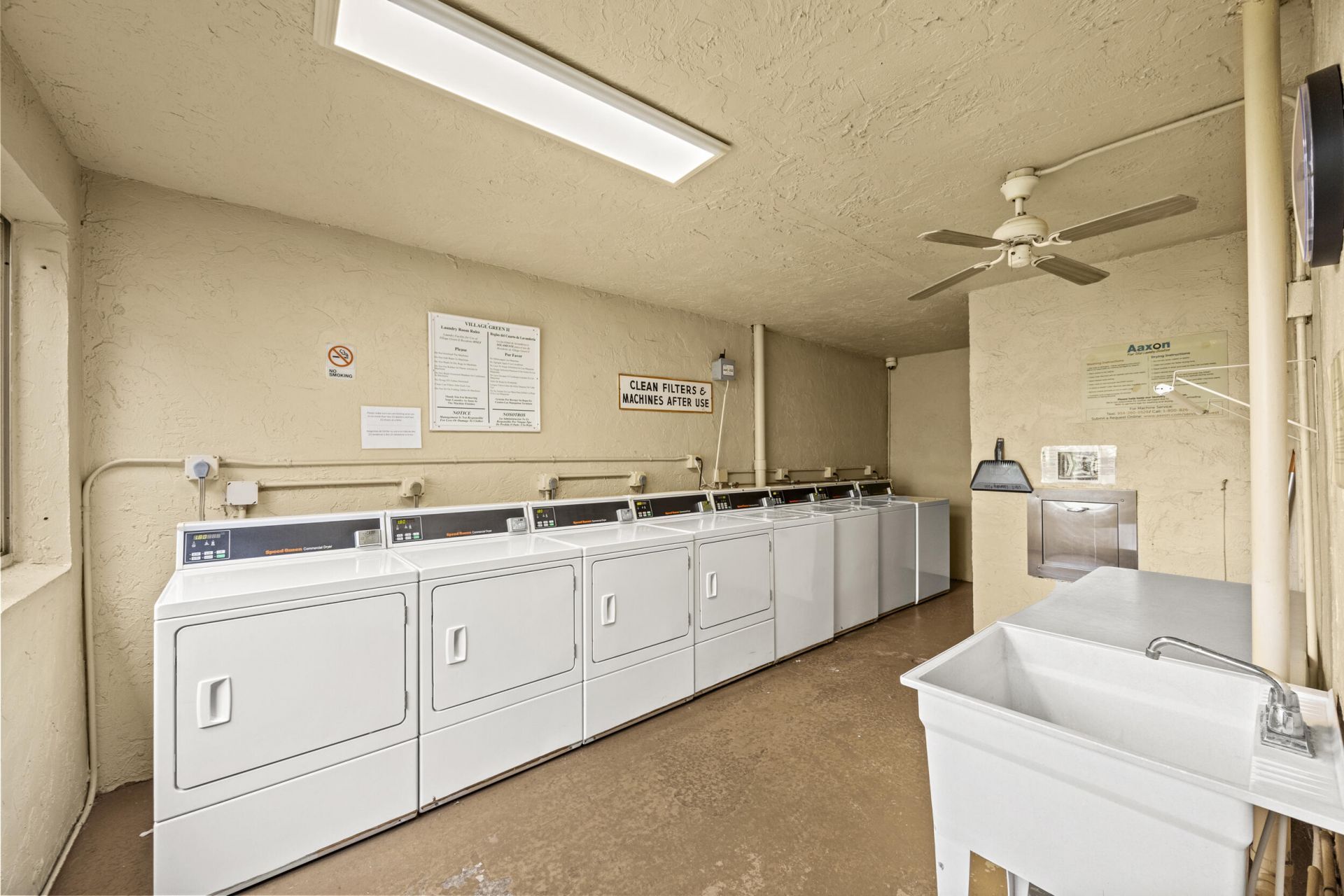 200 Village Green Circle E, Unit 202, Palm Springs, FL 33461 Photo
