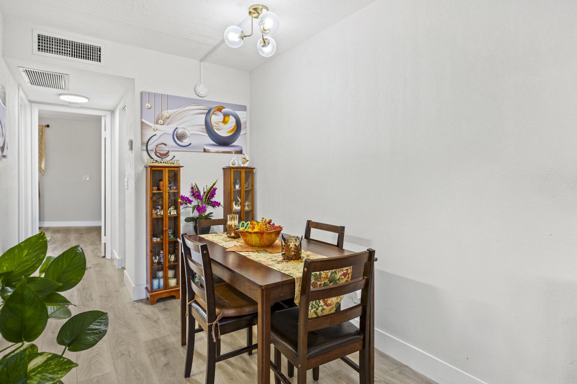 200 Village Green Circle E, Unit 202, Palm Springs, FL 33461 Photo
