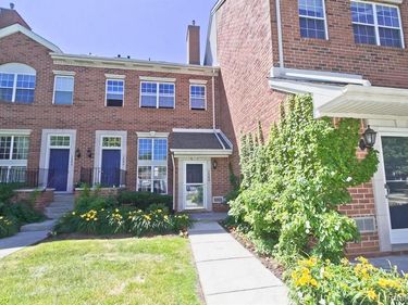 1566 MARYLAND CLUB Drive, Royal Oak, MI 48067