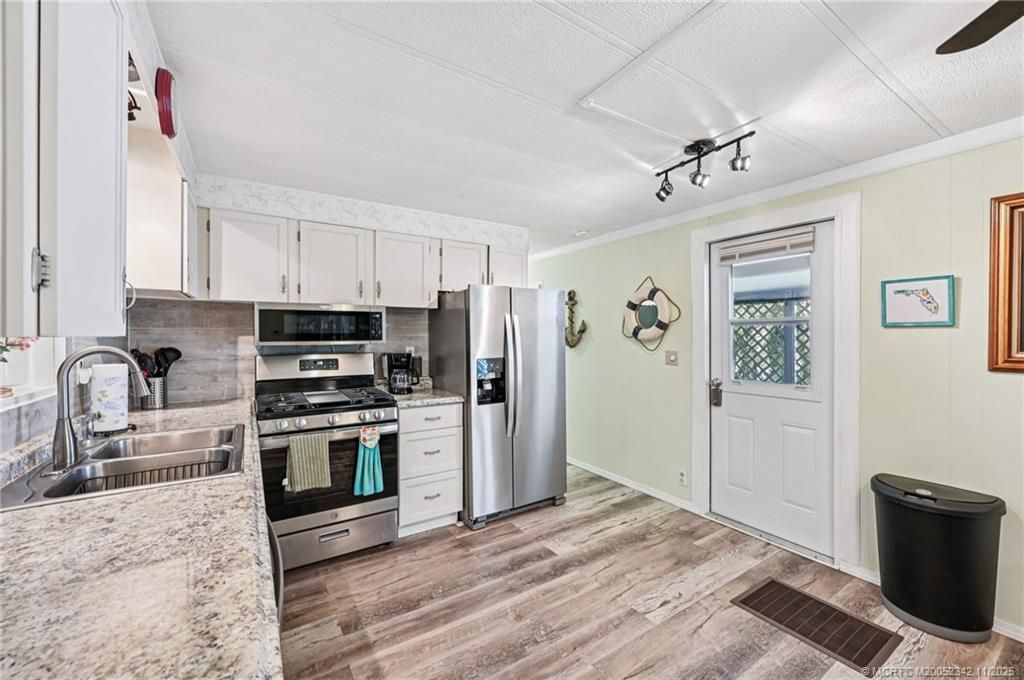 4756 NE Blue Heron Lane, Jensen Beach, FL 34957 Photo