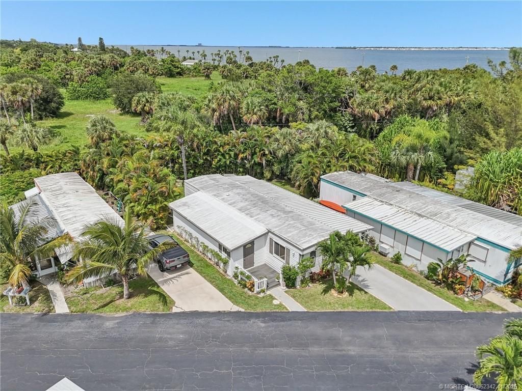 4756 NE Blue Heron Lane, Jensen Beach, FL 34957 Photo