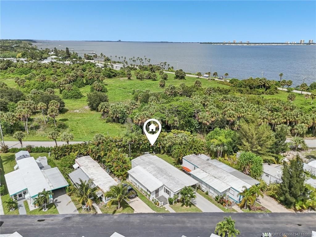 4756 NE Blue Heron Lane, Jensen Beach, FL 34957 Photo