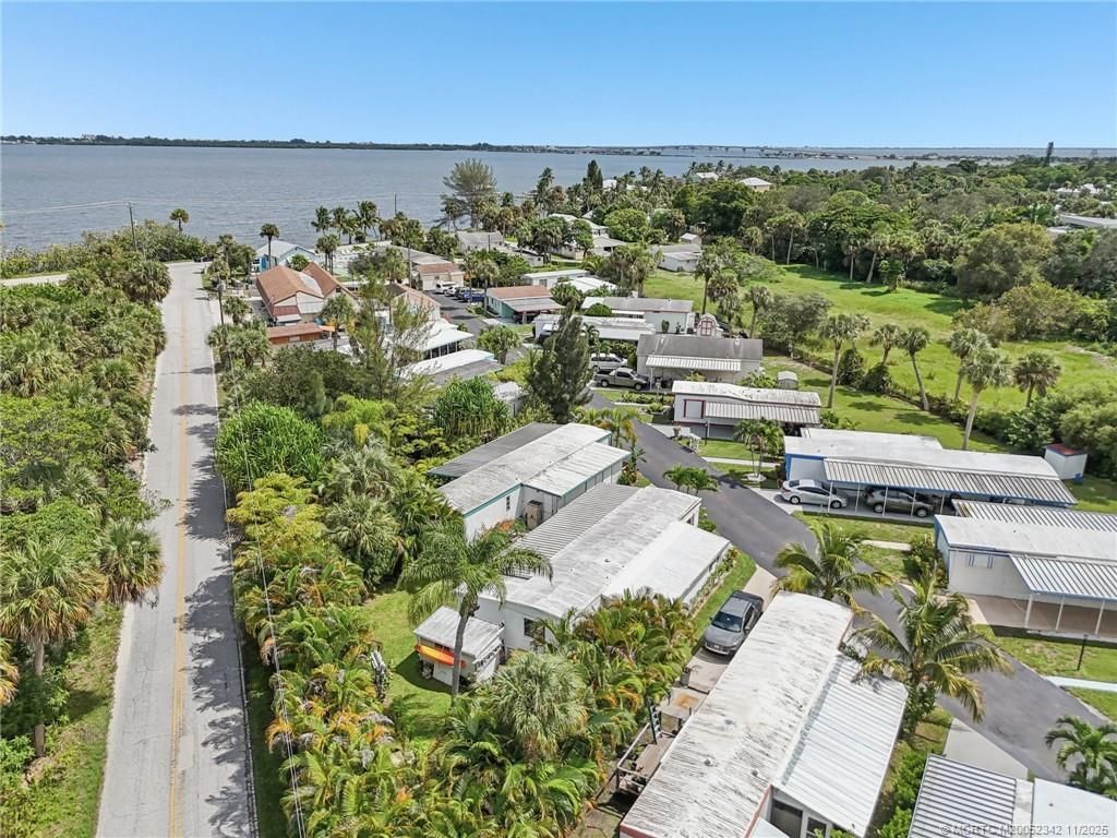 4756 NE Blue Heron Lane, Jensen Beach, FL 34957 Photo