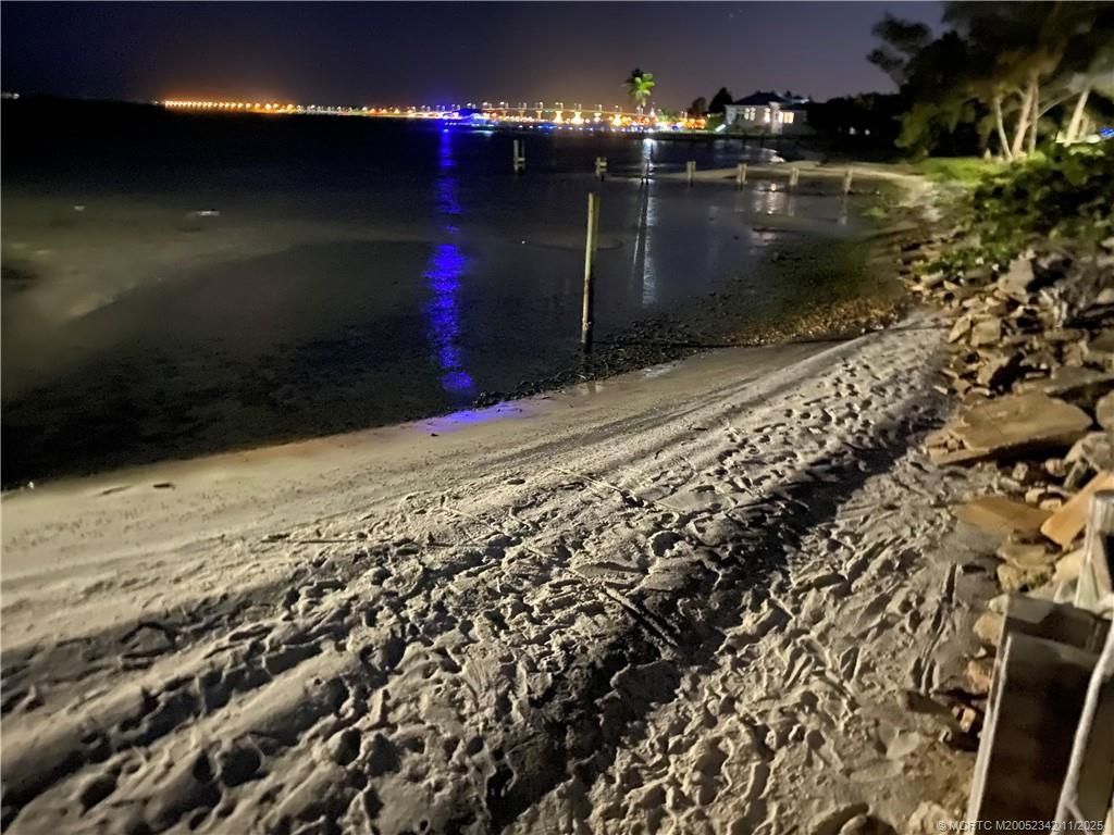 4756 NE Blue Heron Lane, Jensen Beach, FL 34957 Photo