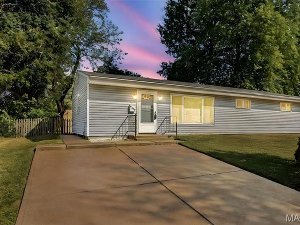 9207 Bataan Drive, Woodson Terrace, MO 63134