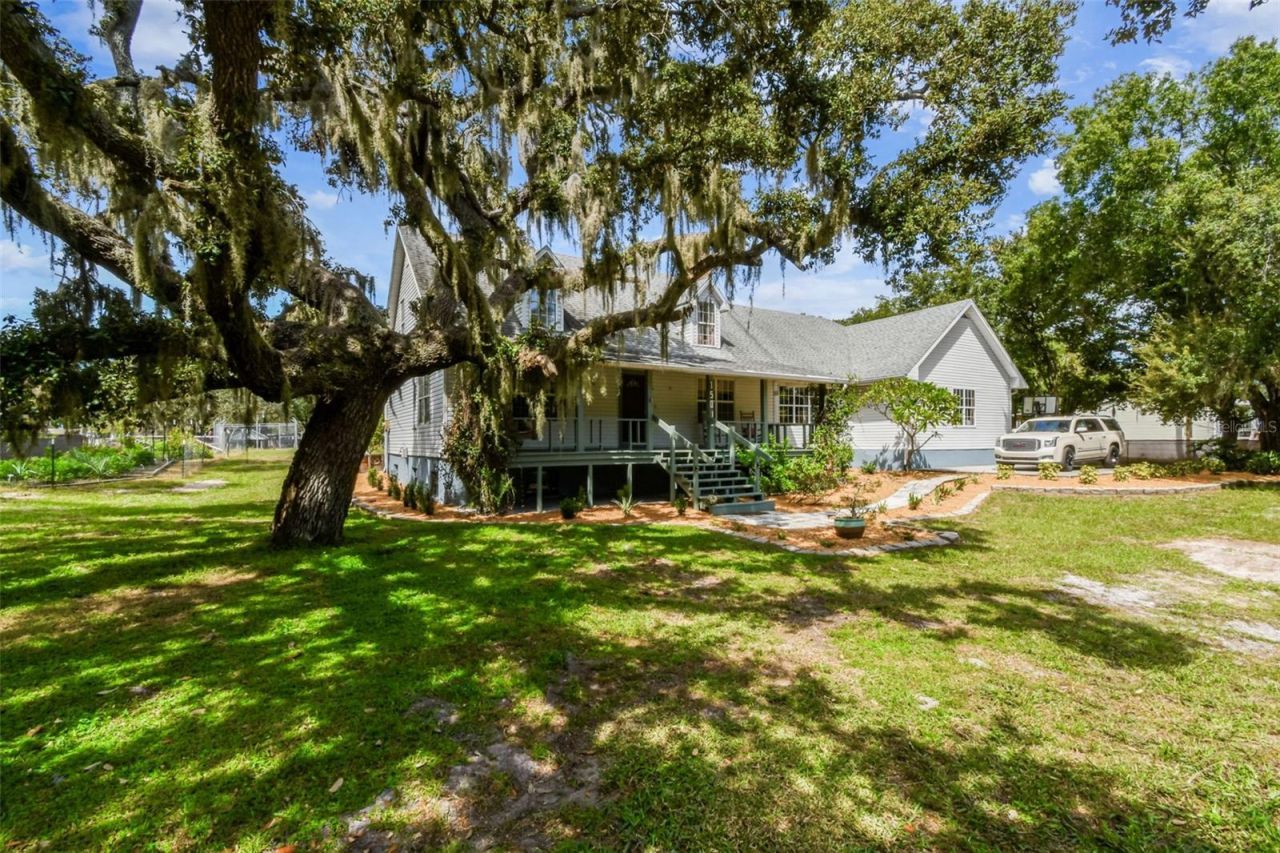 15019 Carlton Lake Road, Wimauma, FL 33598 Photo