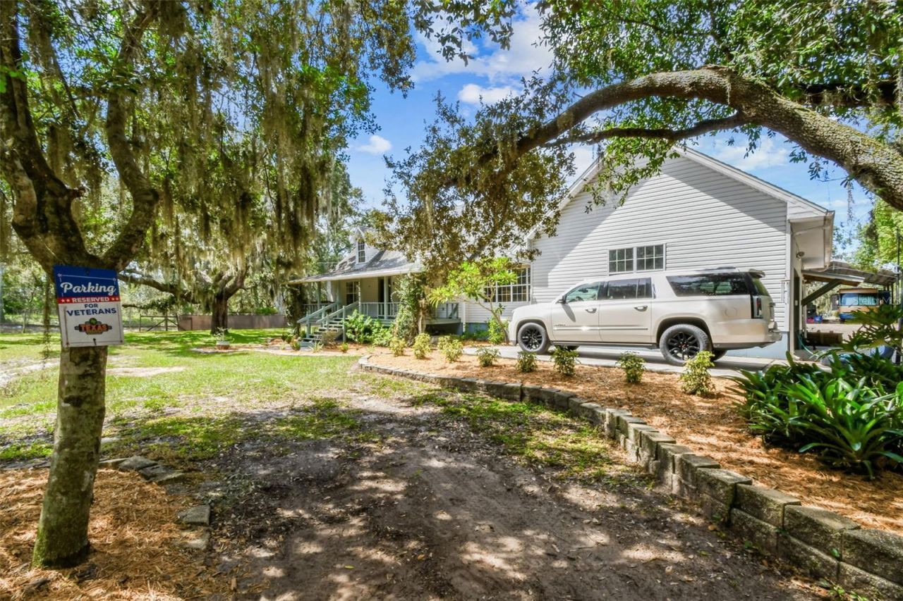 15019 Carlton Lake Road, Wimauma, FL 33598 Photo