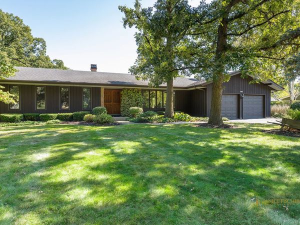 8N465 Shady Lane, Elgin, IL 60124