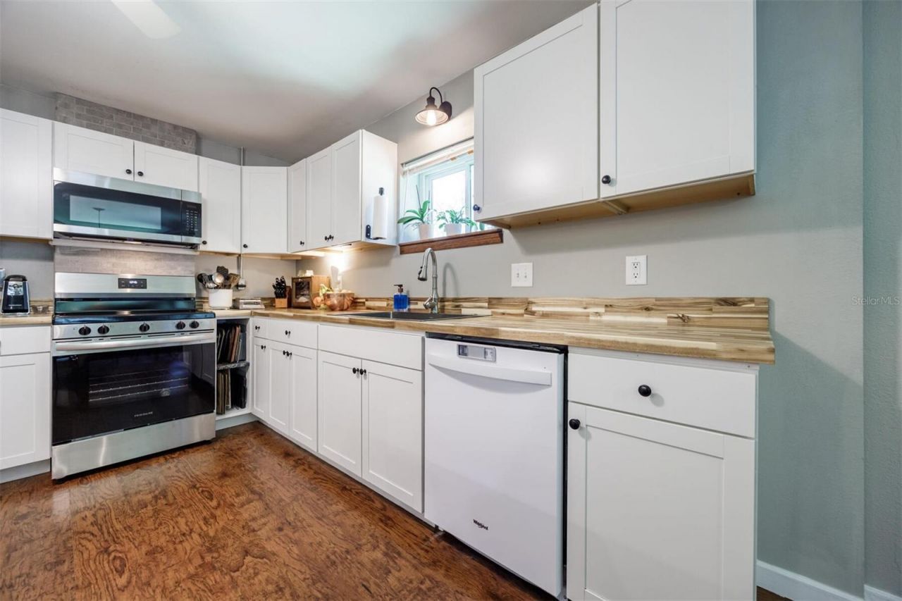 7505 SE 161st Terrace, Hawthorne, FL 32640 Photo